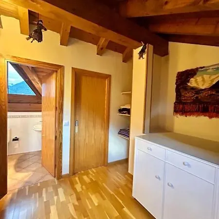 Διαμέρισμα L'allotjament Rustic D'ainet *